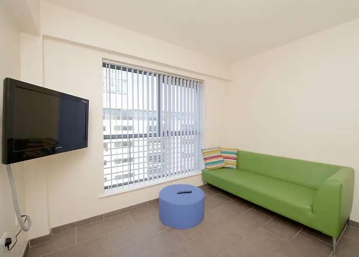 Отель Victoria *